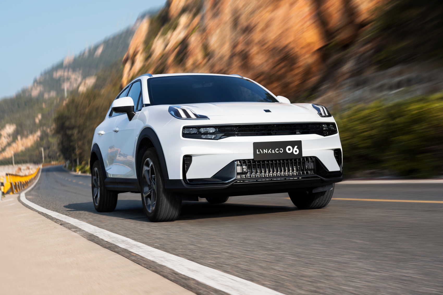 Lynk & Co 06 PHEV